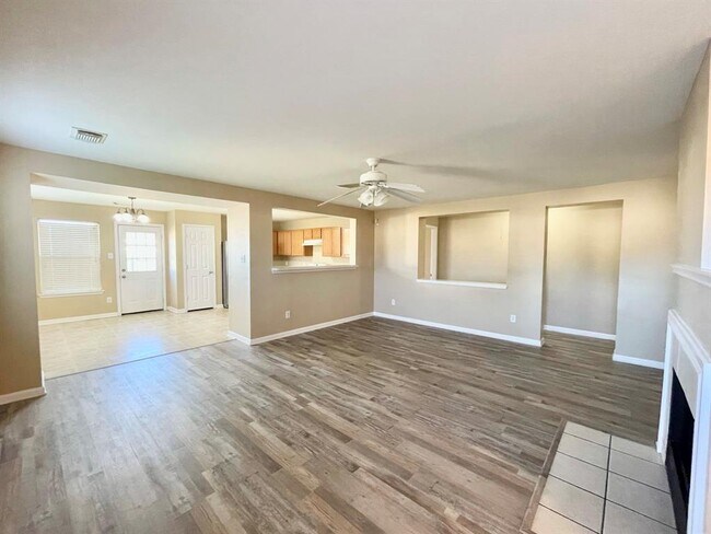 Building Photo - 9503 Milas Way