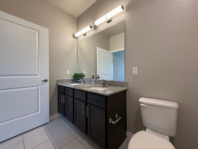 Building Photo - 3144 Gorge Way