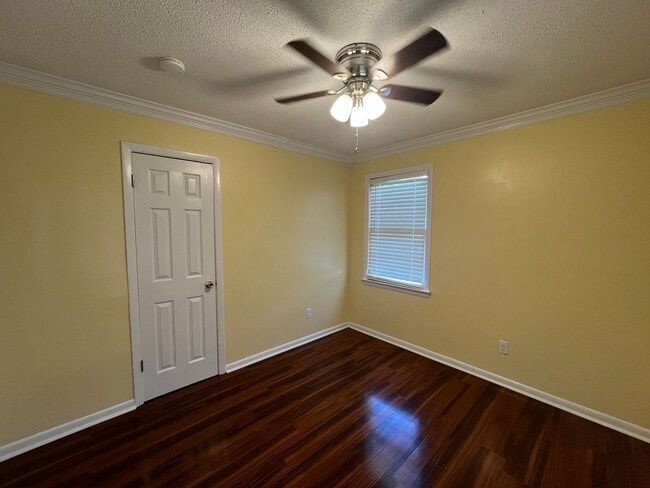 Foto del edificio - 1320 E 35th St