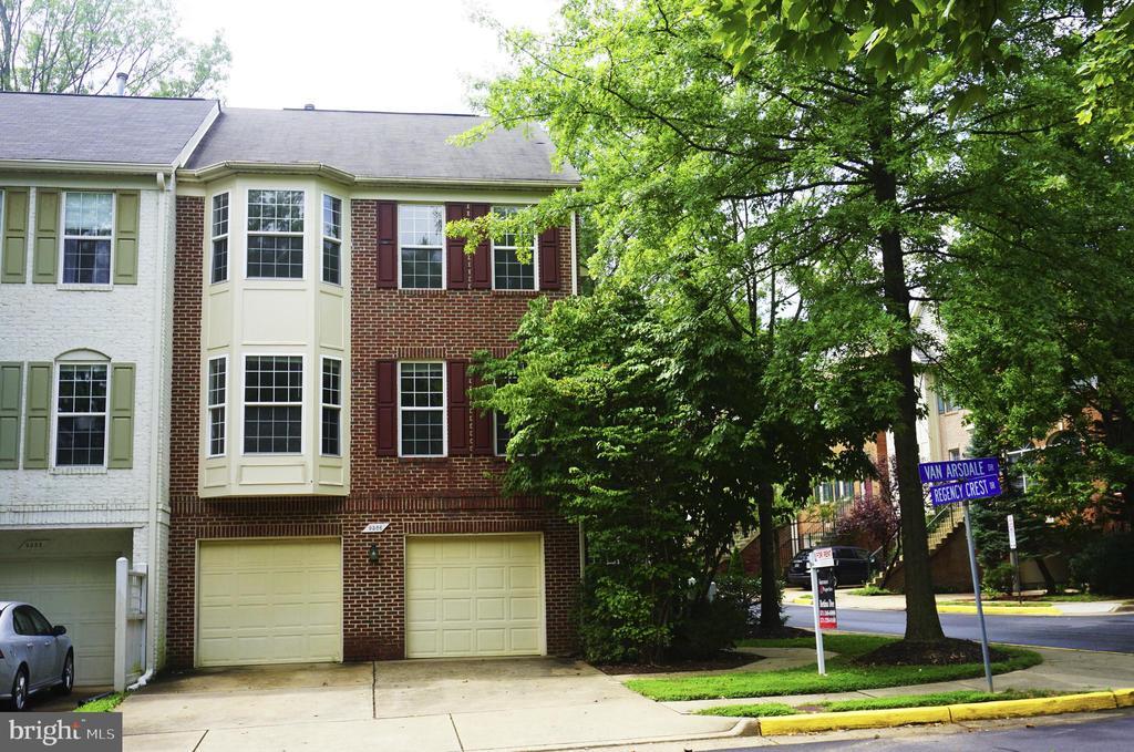 Foto principal - 9386 Van Arsdale Dr