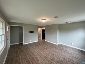 Building Photo - 11534 Mack Rd