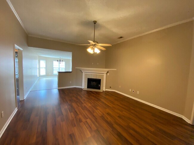 Building Photo - 10162 Eveninghill Cv