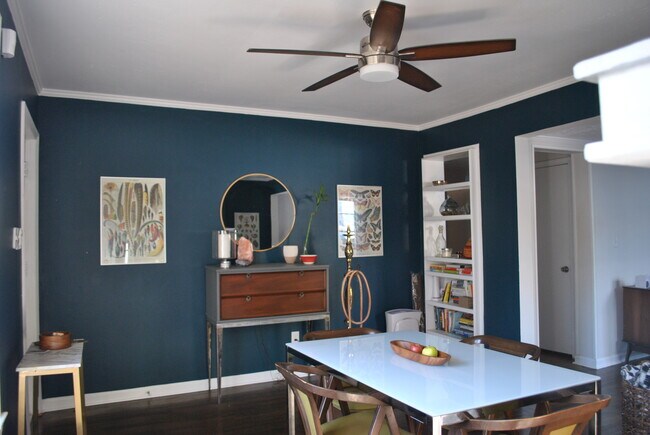 Foto del edificio - 939 Deckner Ave SW