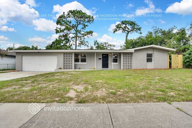 Building Photo - 5915 Westbury Dr