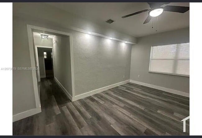 Foto del edificio - 2154 NE 168th St