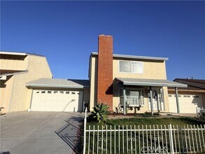 Building Photo - 2656 Greenbriar Pl