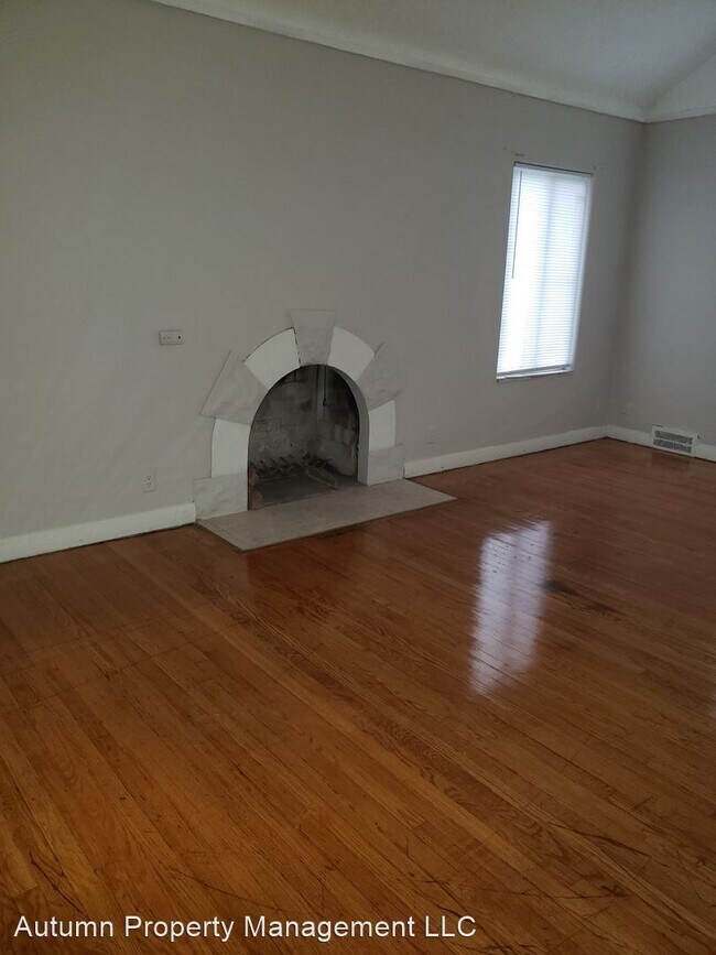 Building Photo - 2 br, 1 bath House - 15906 Collingham Dr