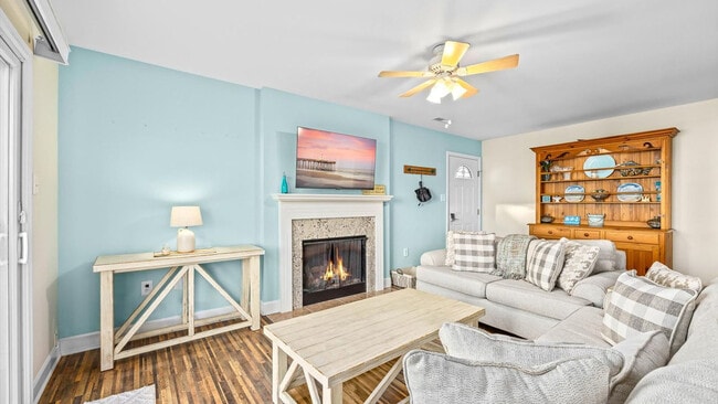Building Photo - 814 Brighton Pl