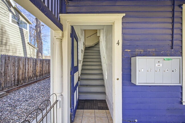 Foto del edificio - 537 E Platte Ave