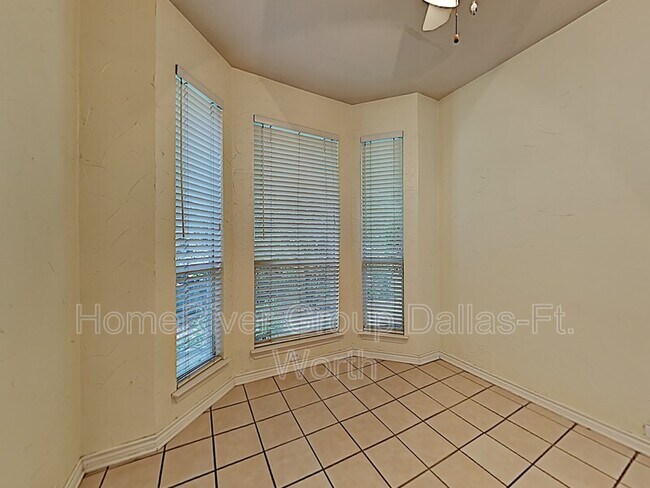Foto del edificio - 2514 Fallview Ln