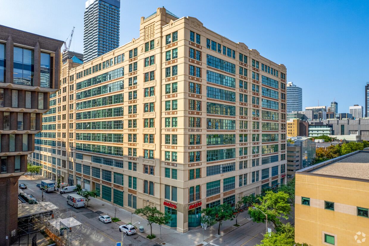 Primary Photo - Merchandise Building