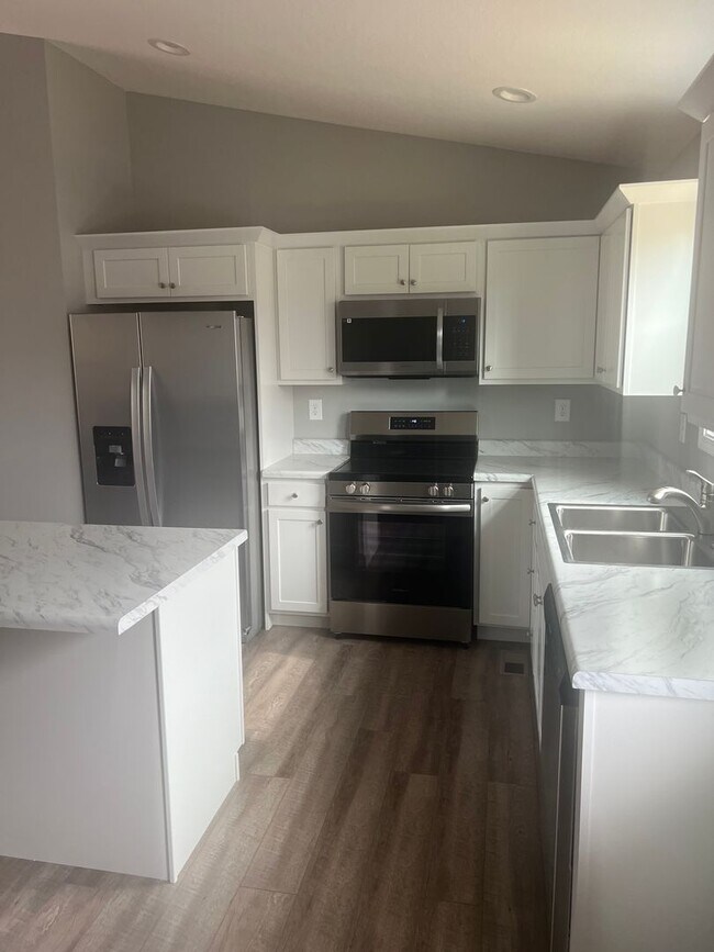 Building Photo - Maynardville 37807 - Brand new 3 bedroom, ...