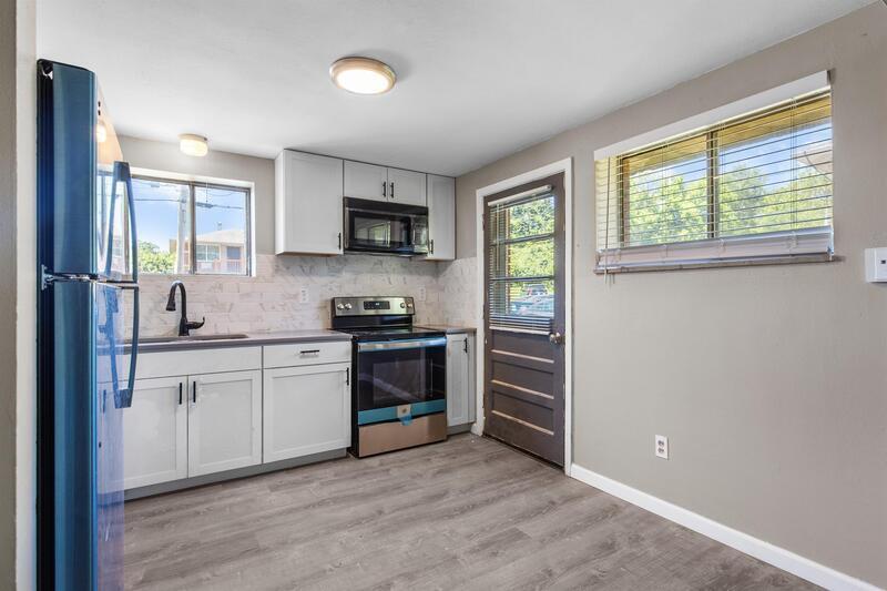 483 S Holmes Ave, Kirkwood, MO 63122 Condo for Rent in Kirkwood, MO