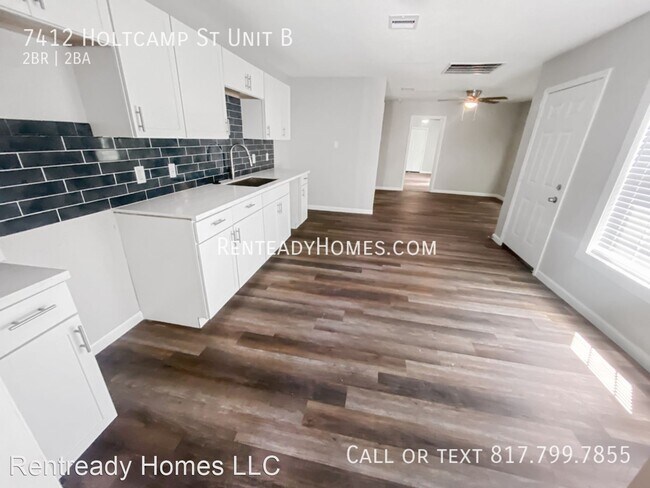 Foto del edificio - 2 br, 2 bath House - 7412 Holtcamp St Unit B