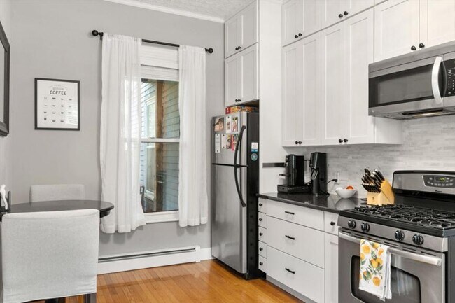 Foto del edificio - 2 bedroom in Winchester MA 01890