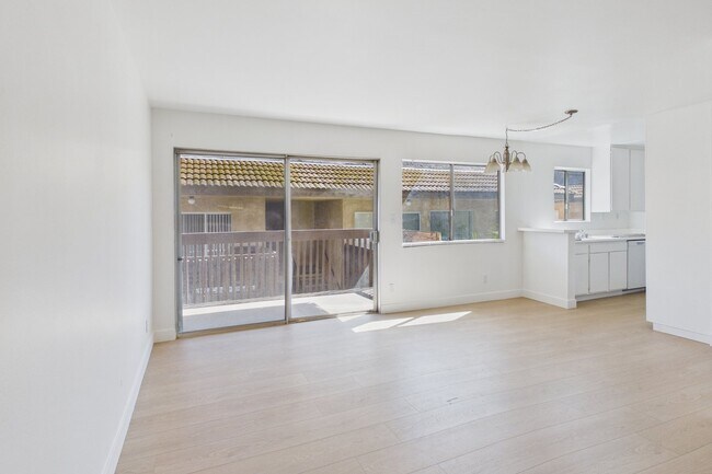 Foto del edificio - La Cresta Apartments