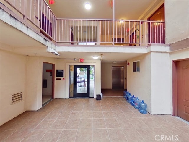 Building Photo - 700 N Hill Pl