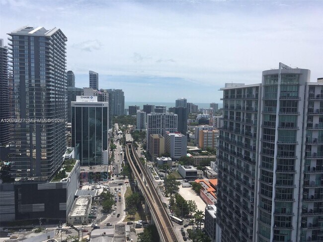 Foto del edificio - 92 SW 3rd St