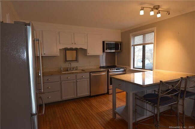 Foto del edificio - 12 Hitching Post Ln