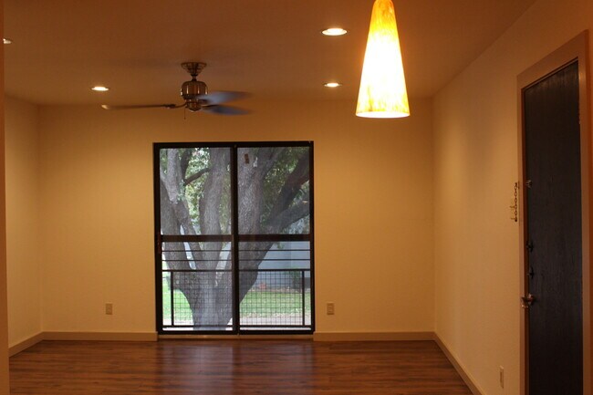 Photo - 209-E Eden at Avondale Apartment