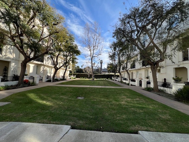 Building Photo - 142 Beach Side Ct