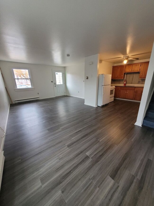 Building Photo - 2 bedroom 1 bathroom home in Ephrata