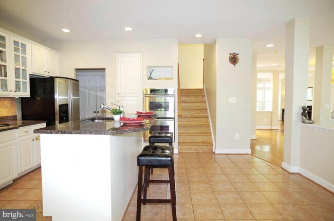 Foto del edificio - 8039 N Park St