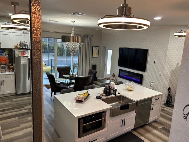 Building Photo - 121 Cadiz Loop