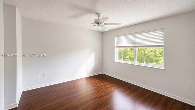 Foto del edificio - 4163 N Haverhill Rd