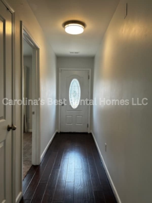 Building Photo - 148 Mariscat Pl