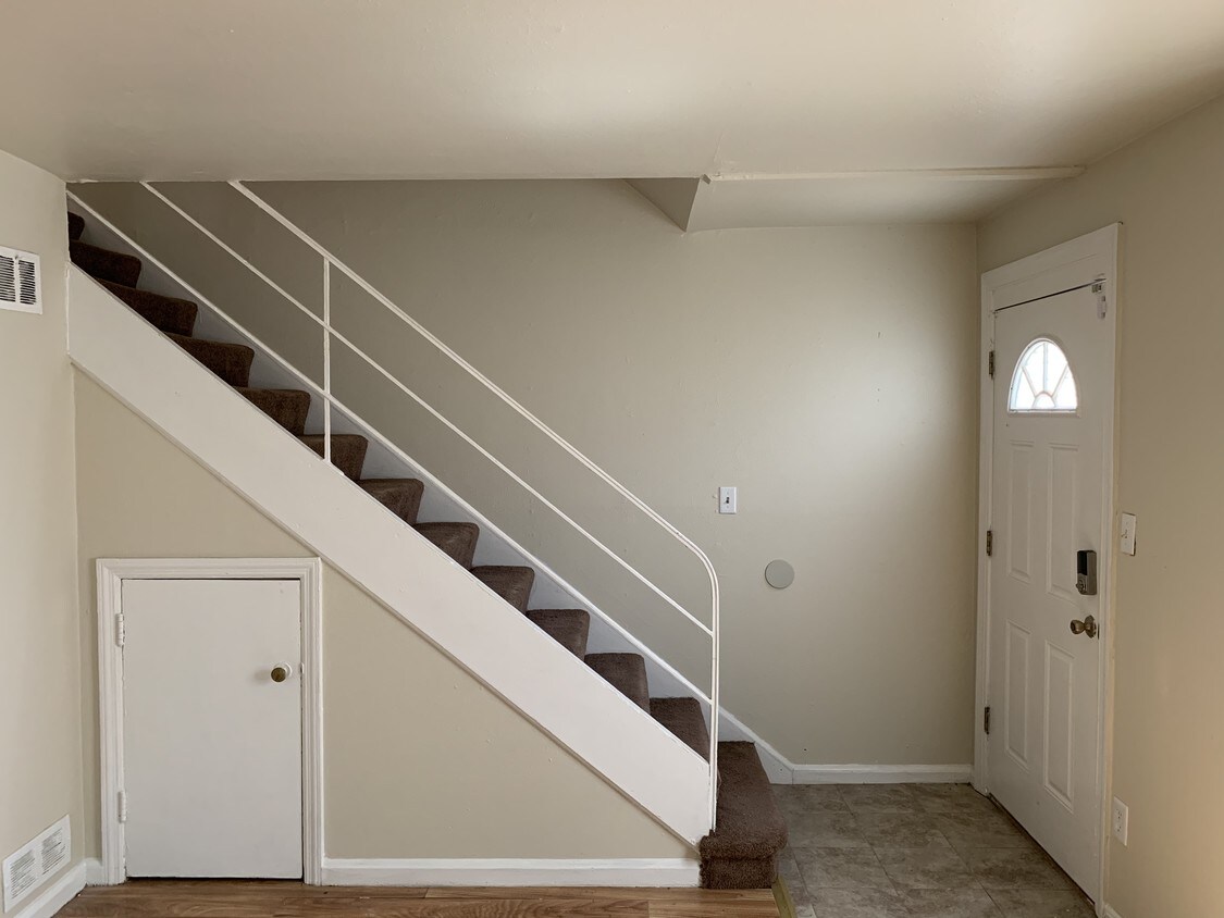 Foto principal - 2553 Colebrooke Dr