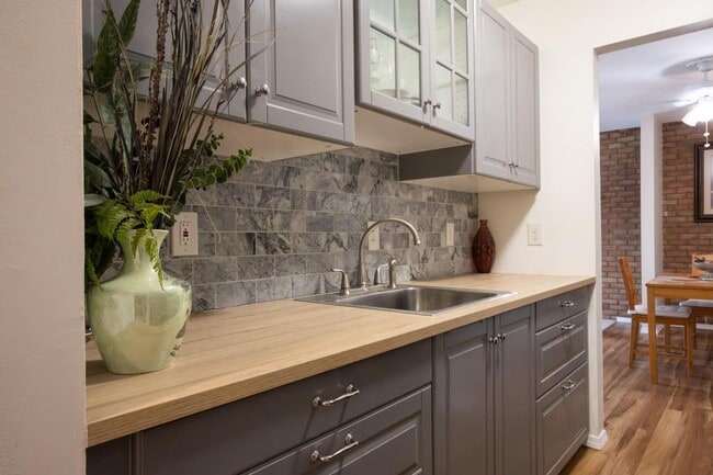 Photo - Large Renovated Condo near EMU