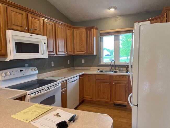 Foto del edificio - 3 Bedroom, 3 Bath Duplex in Greenville