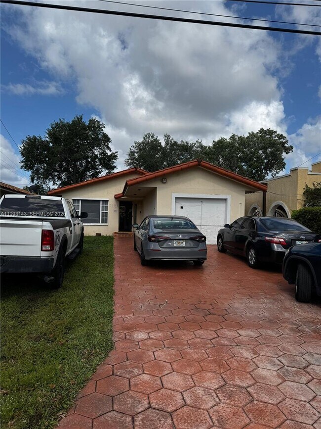 Foto del edificio - 2194 SW 57th Ct