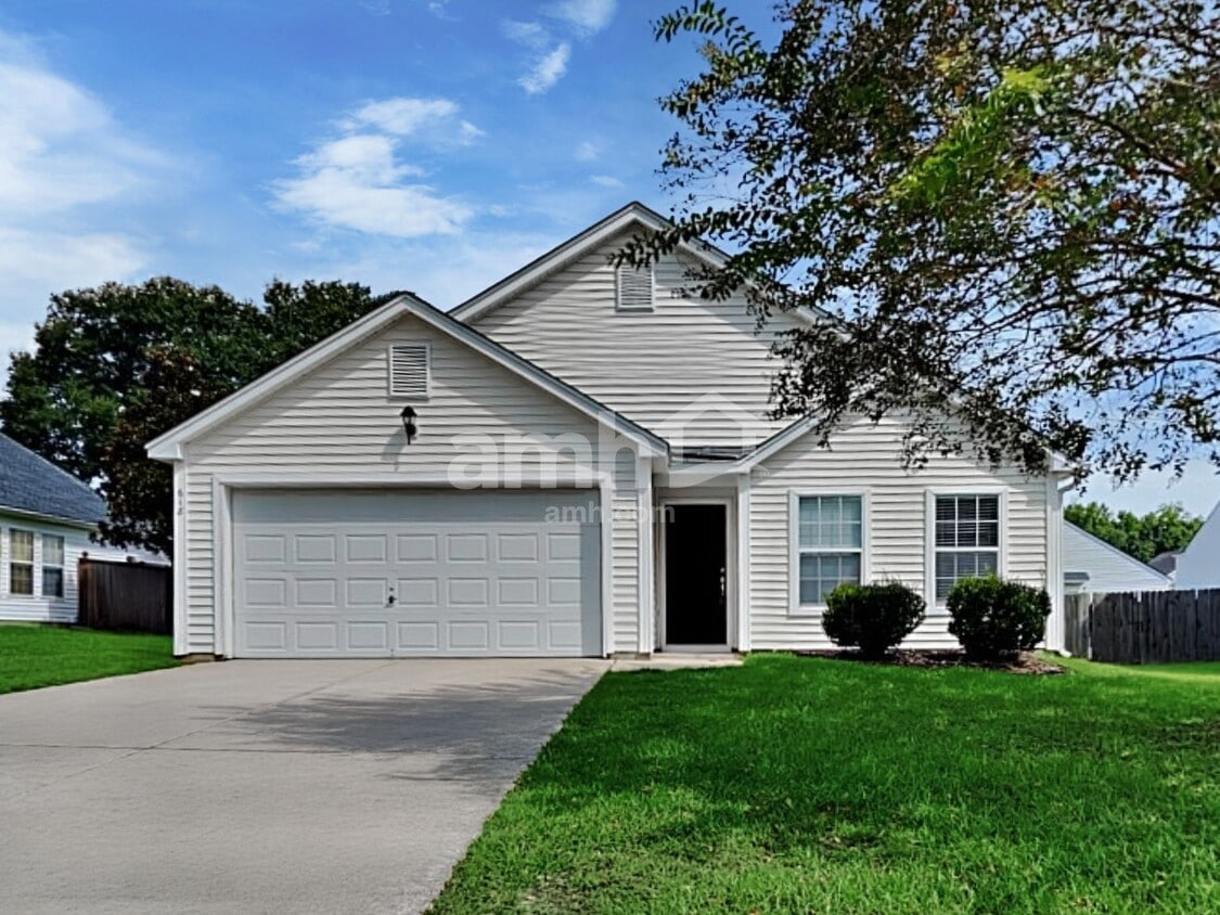 Foto principal - 618 Resinwood Rd
