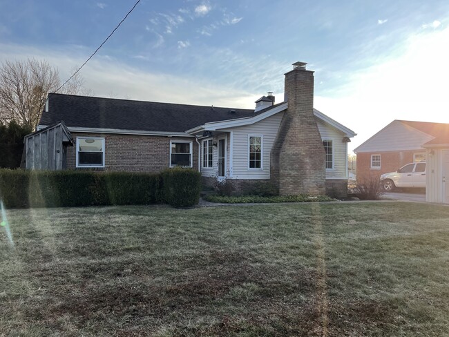 Building Photo - 3216 Batesfield Rd