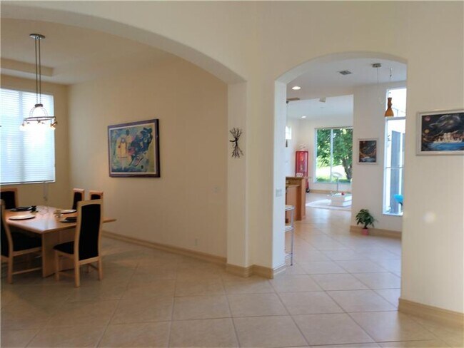 Building Photo - 7849 NW 113th Way