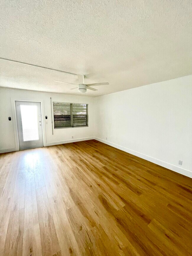 Building Photo - 34 Cambridge E