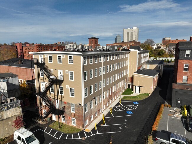 Exterior 3D - The Reeds