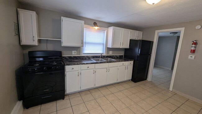 Building Photo - 1012 Bridge Ave