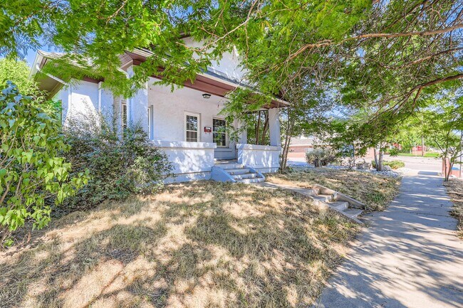 Photo - 2115 Ford St House