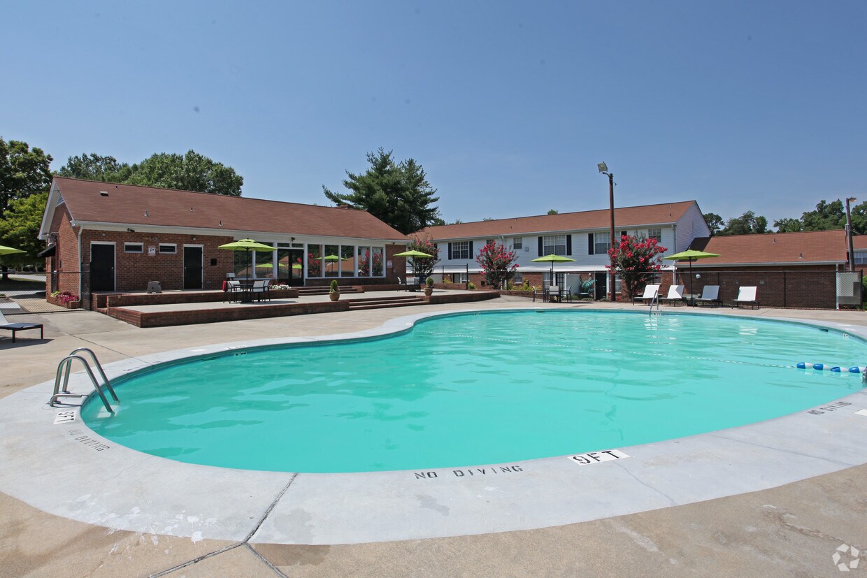 York Towne Apartments 3601 Lynhaven Dr Greensboro, NC