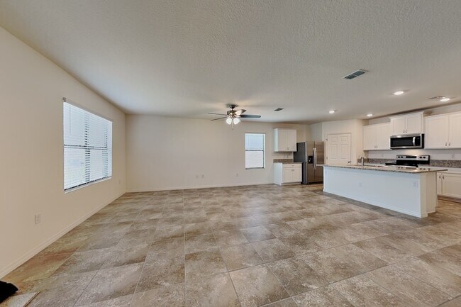 Foto del edificio - 3641 Peony Ct SE