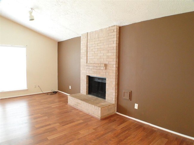 Foto del edificio - 6603 Zapata Dr