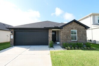 Building Photo - 1303 Lucciola Ln