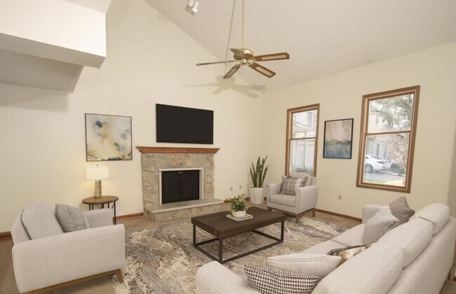 Foto del edificio - 6228 Sawmill Woods Dr