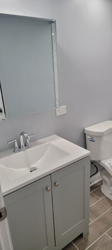 Foto principal - 5841 W Touhy Ave