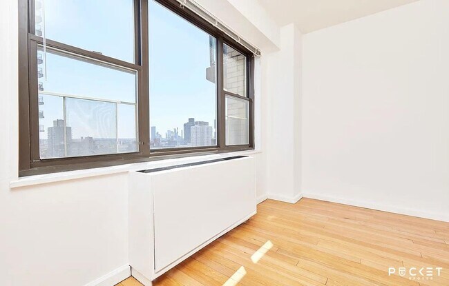 Foto del edificio - 345 E 80th St