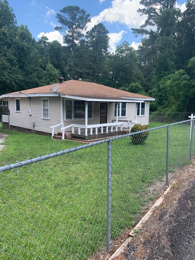 Foto principal - 5707 Weston Ave