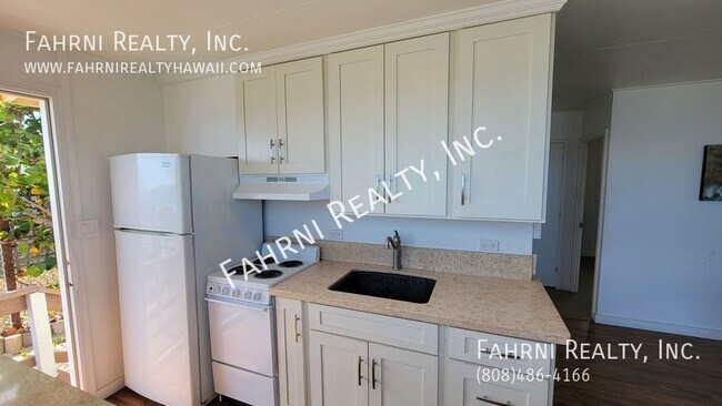 Building Photo - Ocean Front Cottage for Rent In Ewa Beach.